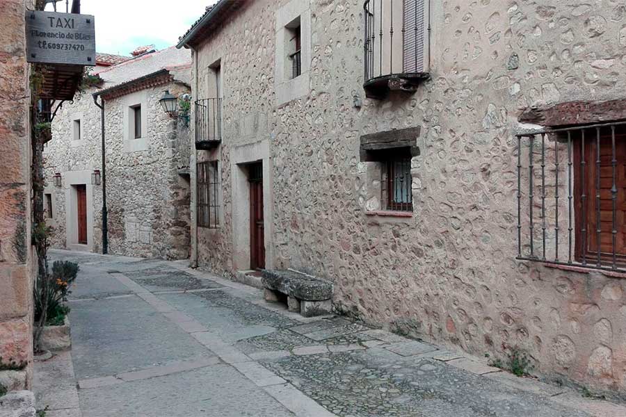 Casa Rural Villa Pedraza (Segovia). Pedraza está a 2,3 Km